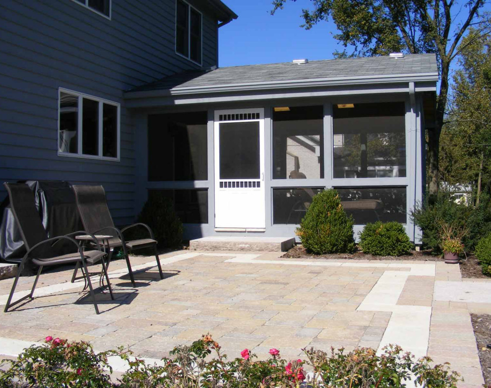 Screened Porch with Dog Wash