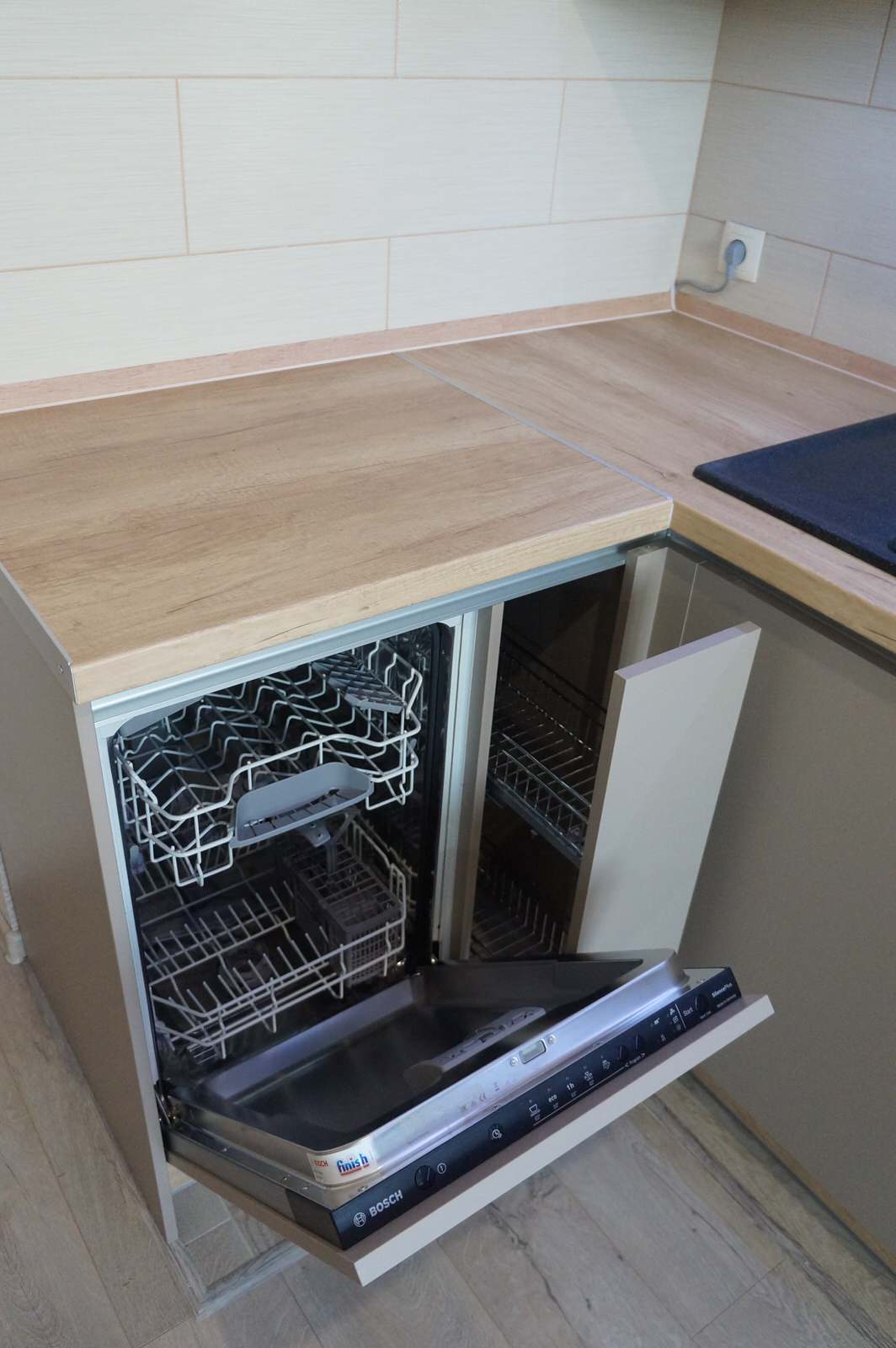 Кухня в стиле модерн 2, г. Новосибирск, ул. Троллейная 21