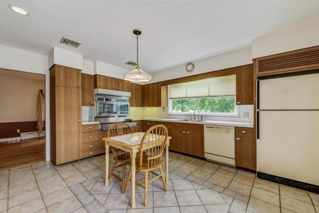 Madison Kitchen 
