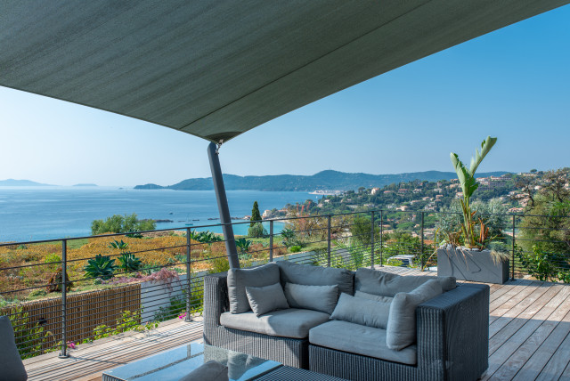 Villa Les Maures contemporary-deck