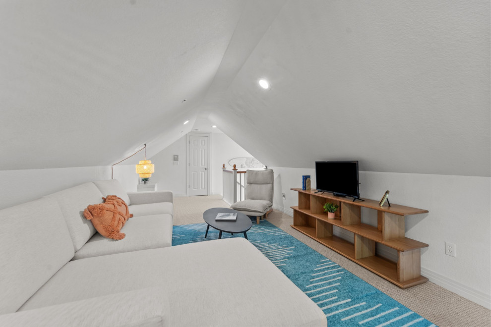 Vacation Rental Design - "Walk On Water"