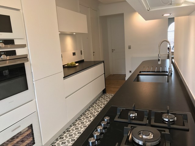 Projet Rue C. modern-kueche