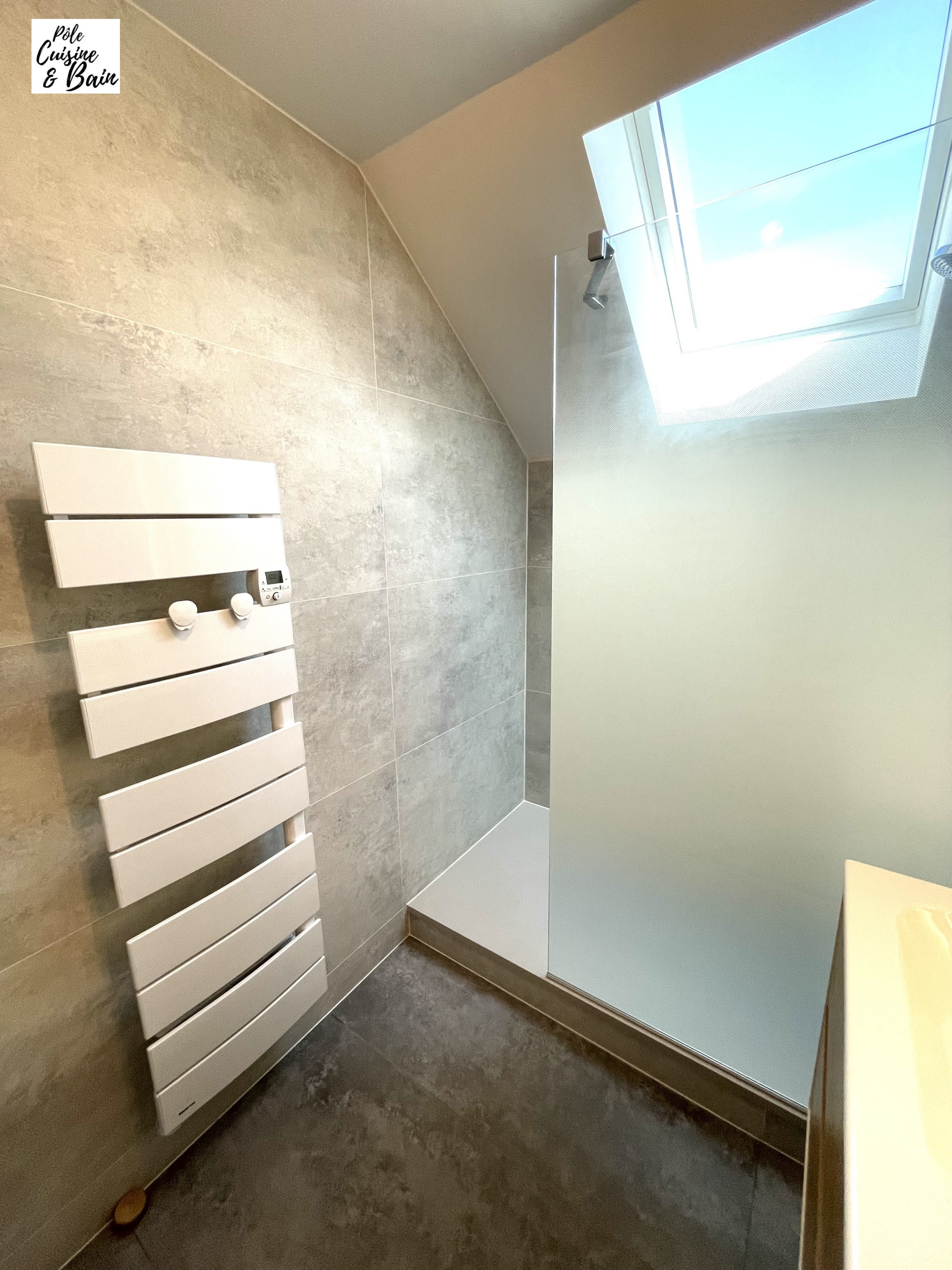 SALLE DE BAIN EN SALLE DE DOUCHE FAMILIALE