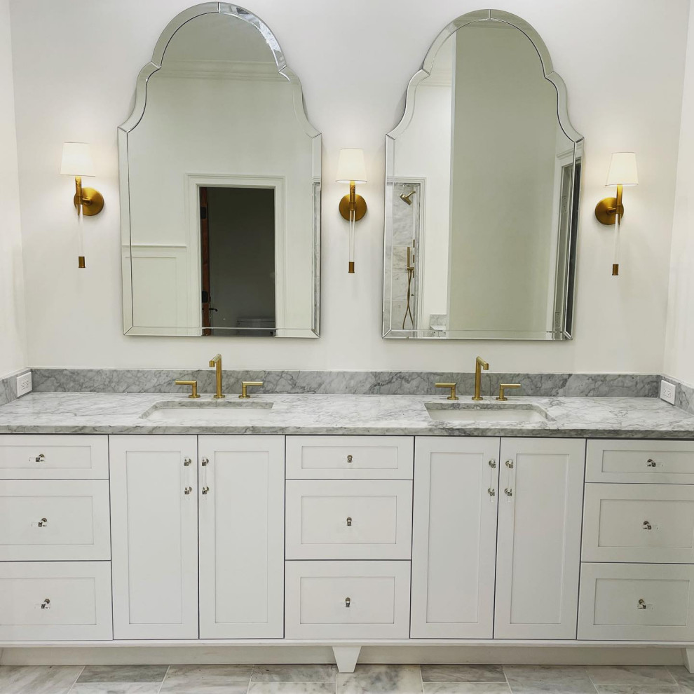 Bathroom - transitional bathroom idea