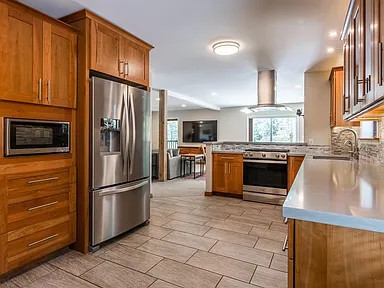 Wagon Wheel Kitchen