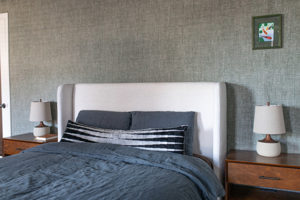 The Sloped Sanctuary - Old City