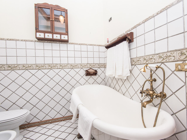 Interni klassisch-badezimmer