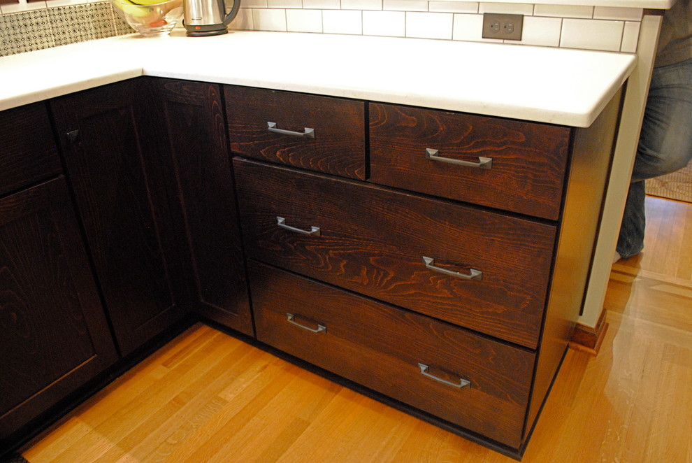 Transitional kitchen photo in Portland