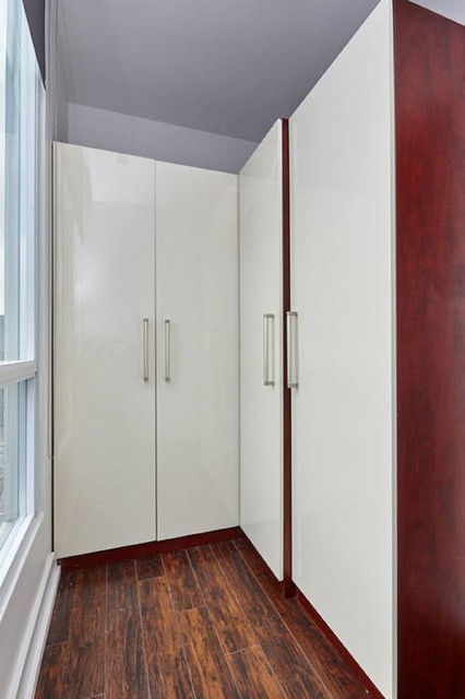 Mississauga Condo contemporary-wardrobe