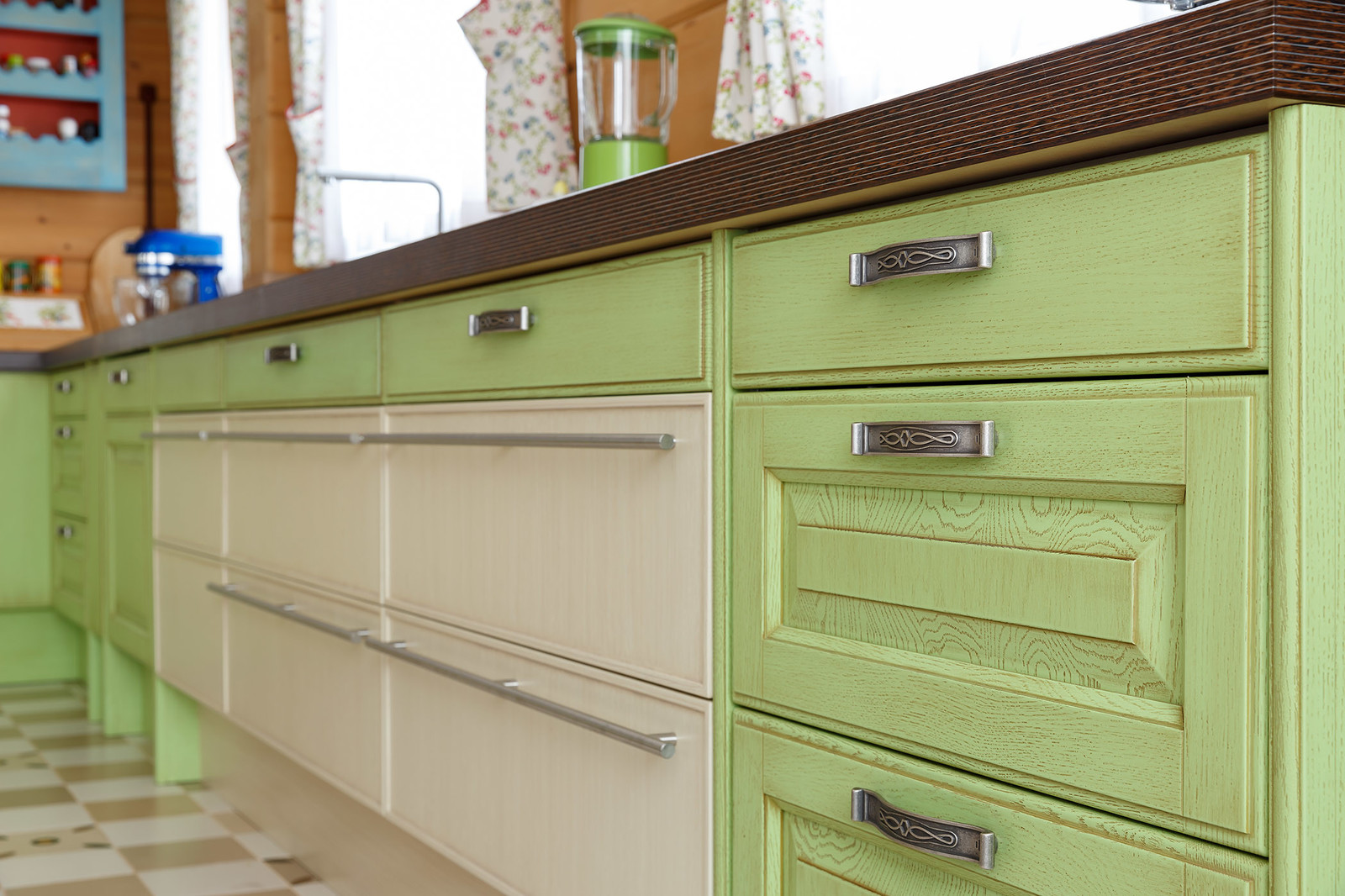 Гармоничный интерьер в традициях русского стиля.