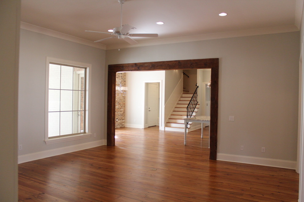 Inspiration for a transitional home design remodel in Jackson