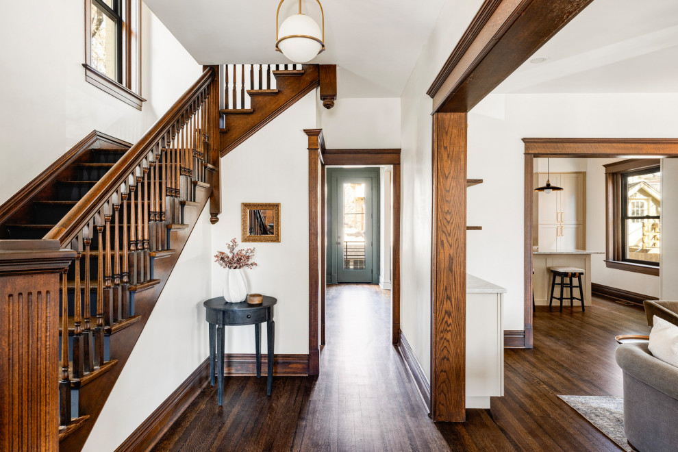 Transitional entryway photo in Dallas