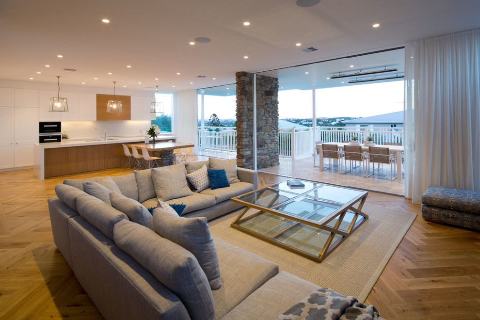 Inspiration for a modern living room in Brisbane.