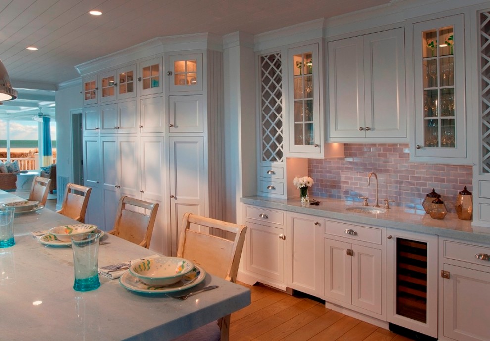 Transitional kitchen photo in Baltimore