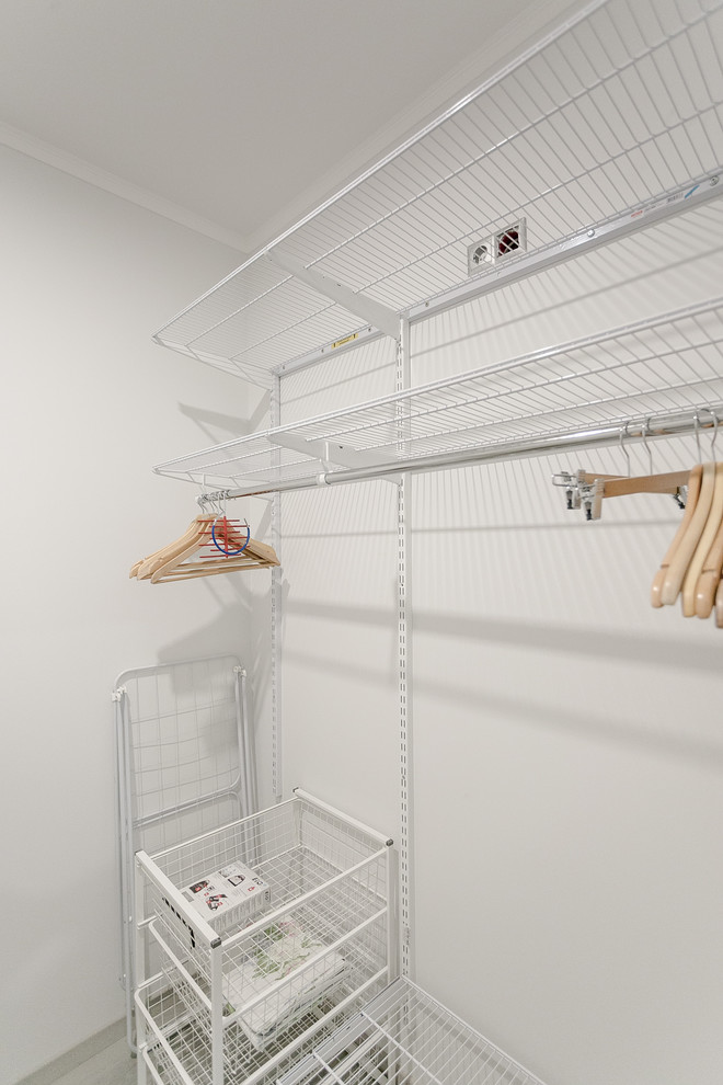 Гардеробная в квартире-студии