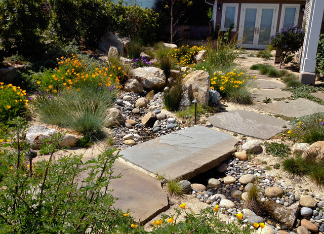 Lovers Point contemporary-landscape