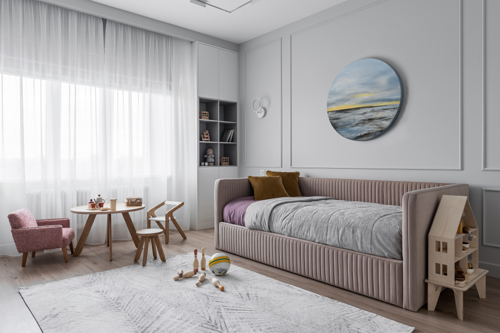 на стороне монохрома