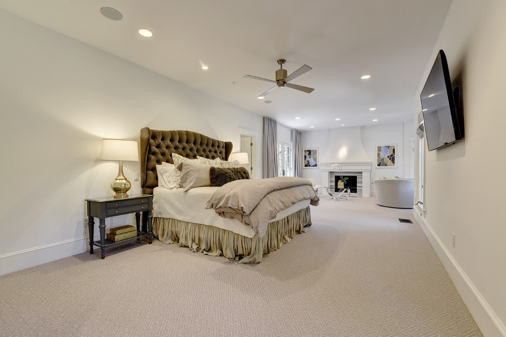 Home design - transitional home design idea in Austin