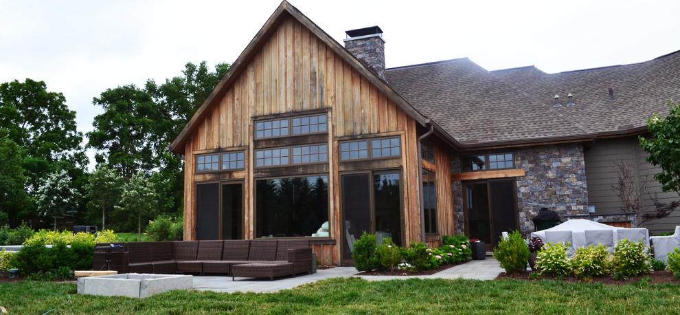 This is an example of a country exterior in Columbus.