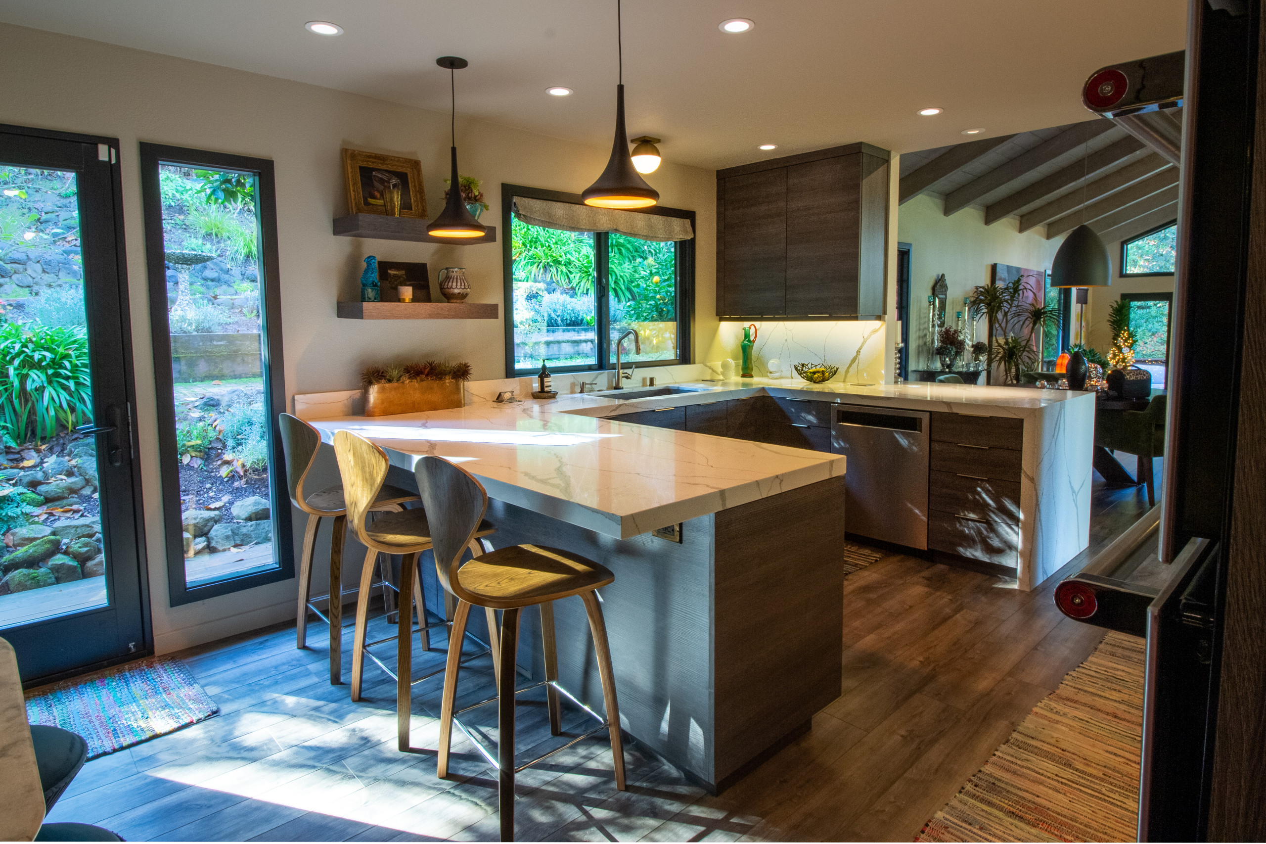 Contemporary Treehouse Kitchen