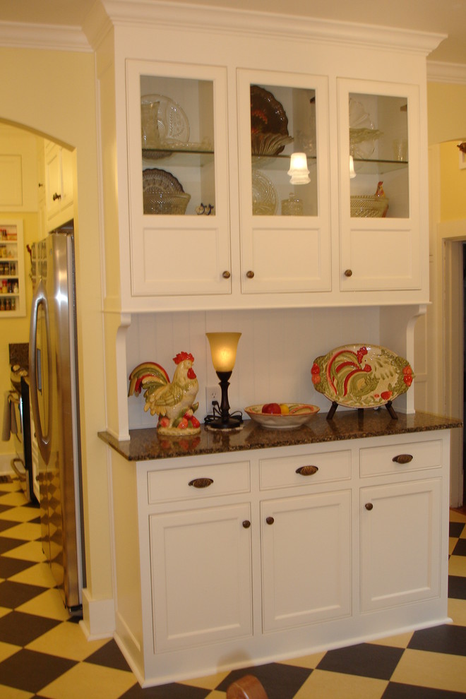 Photo of a traditional kitchen in Sacramento.