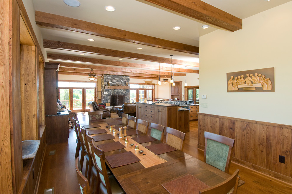 Example of a huge mountain style home design design