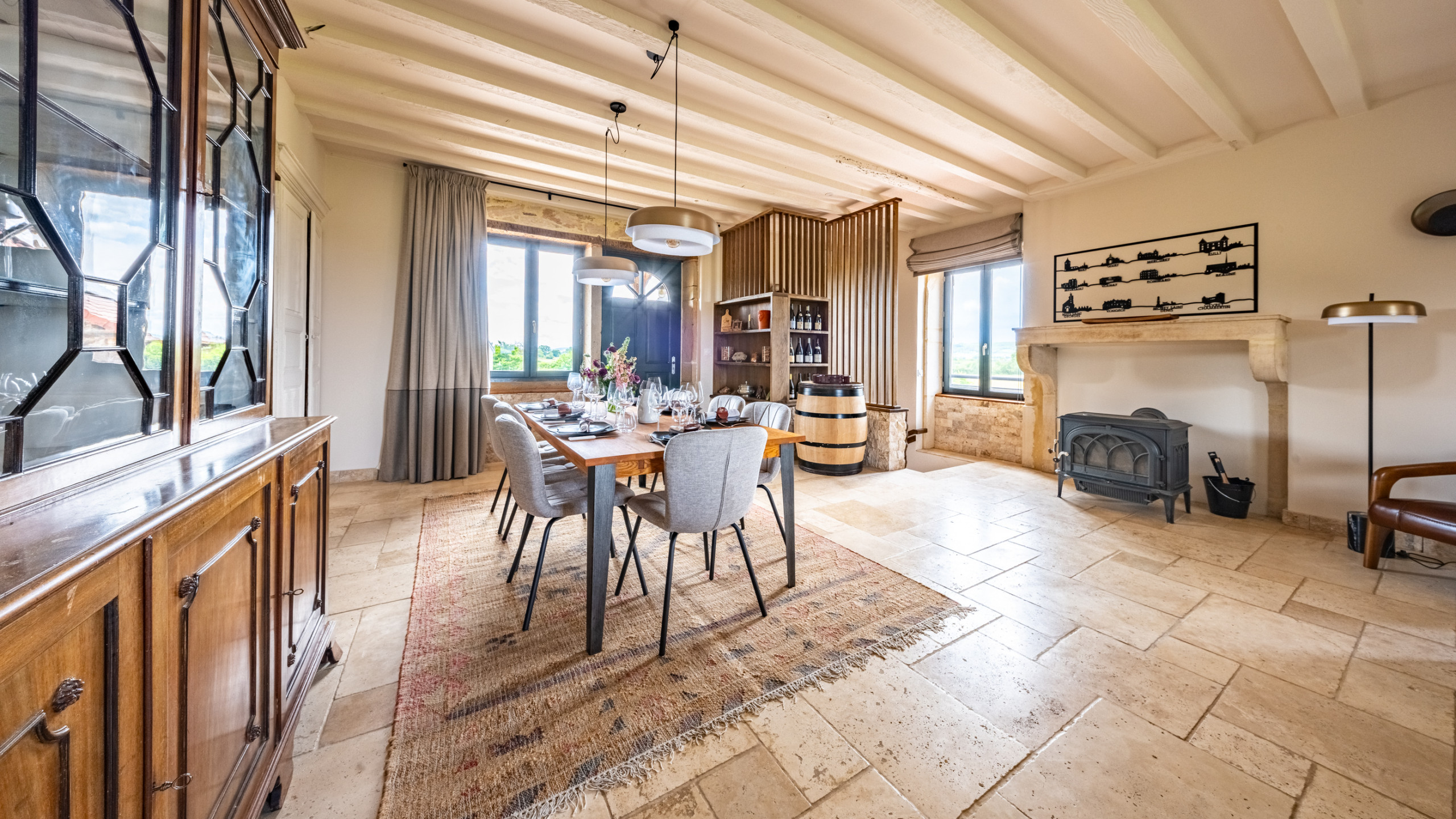 Design d'espace & Décoration Batisse de 220m2 pour transformation en Gite