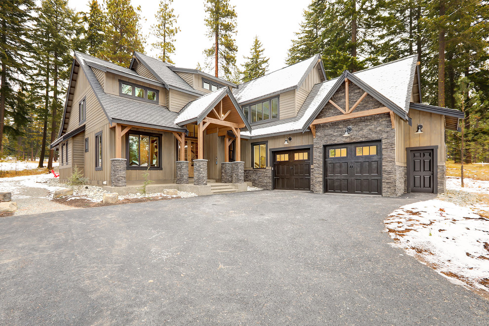 Home design - rustic home design idea in Seattle