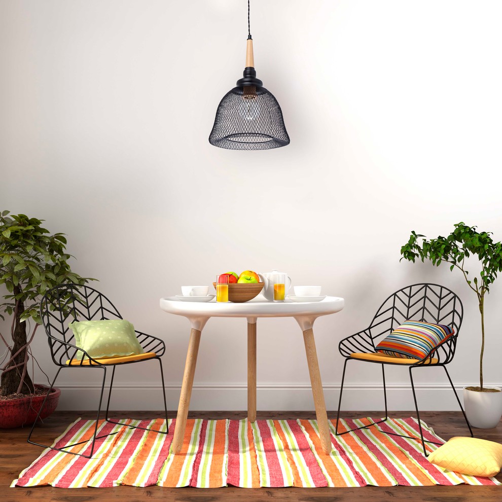 Яркая обеденная зона для двоих