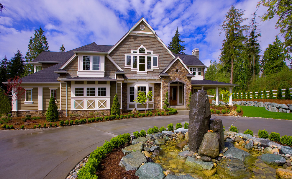 Traditional two-storey exterior in Seattle.