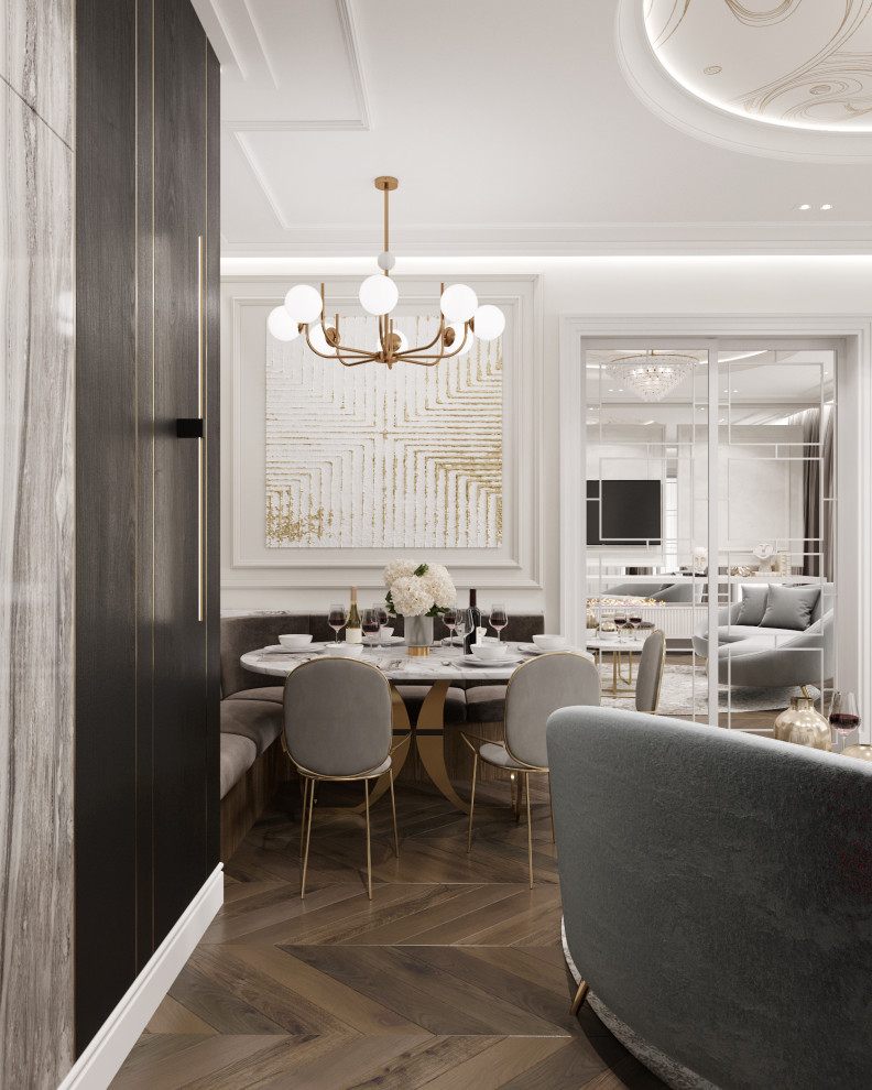 ЖК на Кировоградской улице, семейная пара и взрослый сын, квартира 120 кв.м.