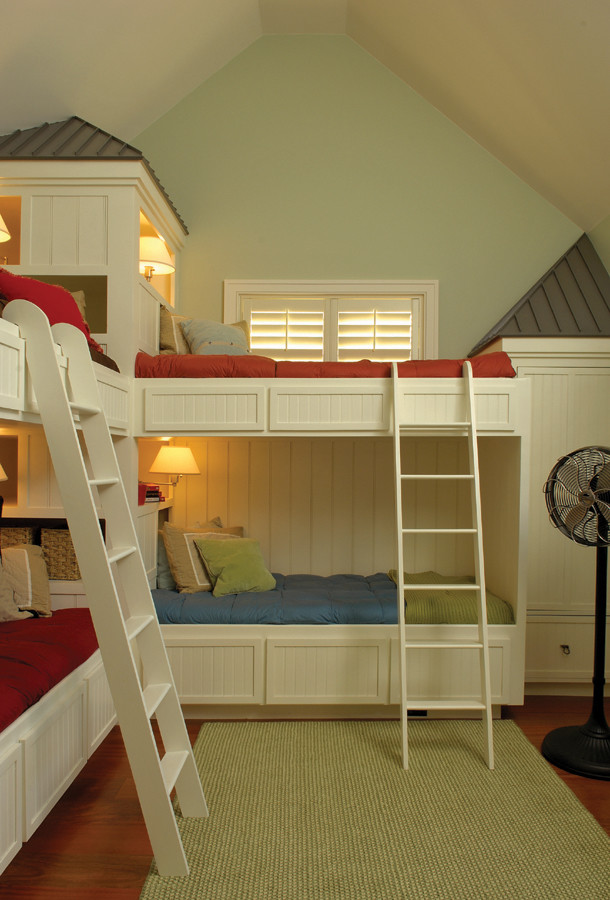 Design ideas for a beach style kids' room in Charleston.