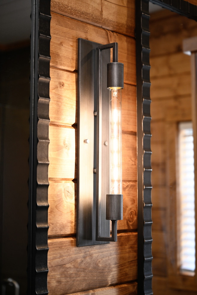 Inspiration for a rustic home design remodel in Houston