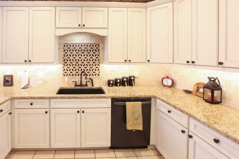 Home design - transitional home design idea