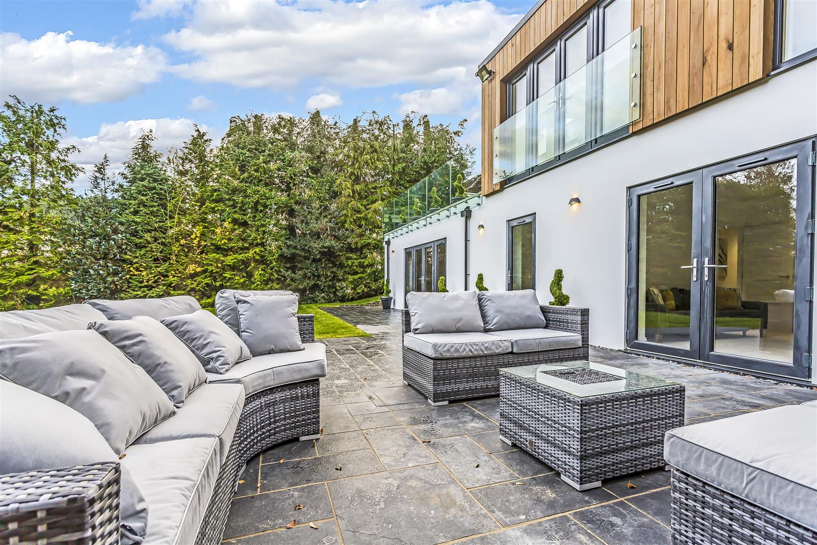 Full Refurbishment_Banstead