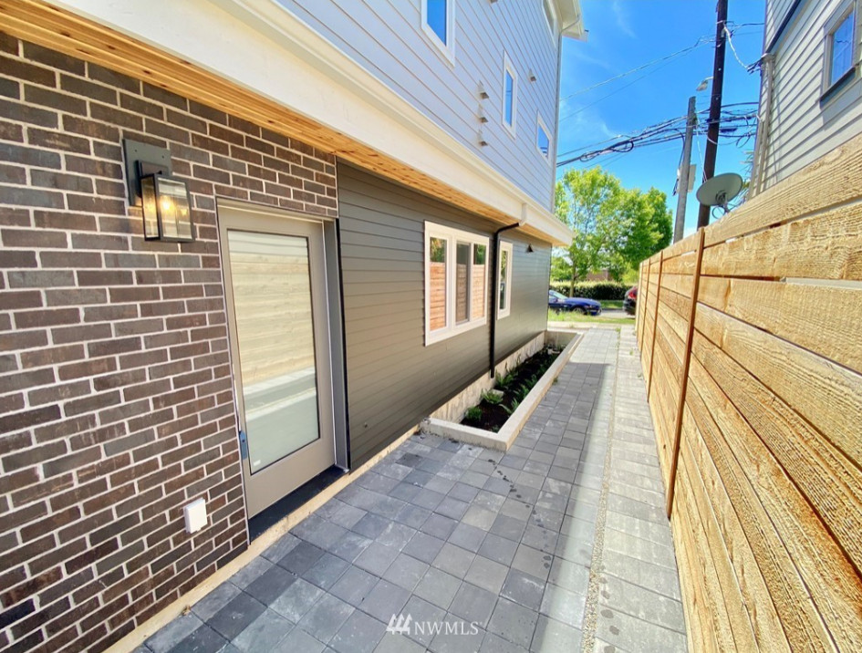 10 Micro Unit Apartment Building