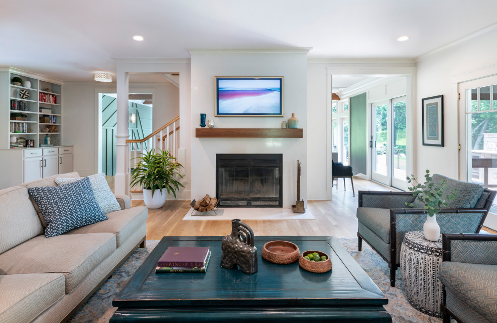 Inspiration for a transitional living room remodel in Boston