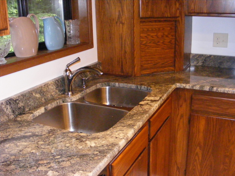 Mountain style kitchen photo in Seattle