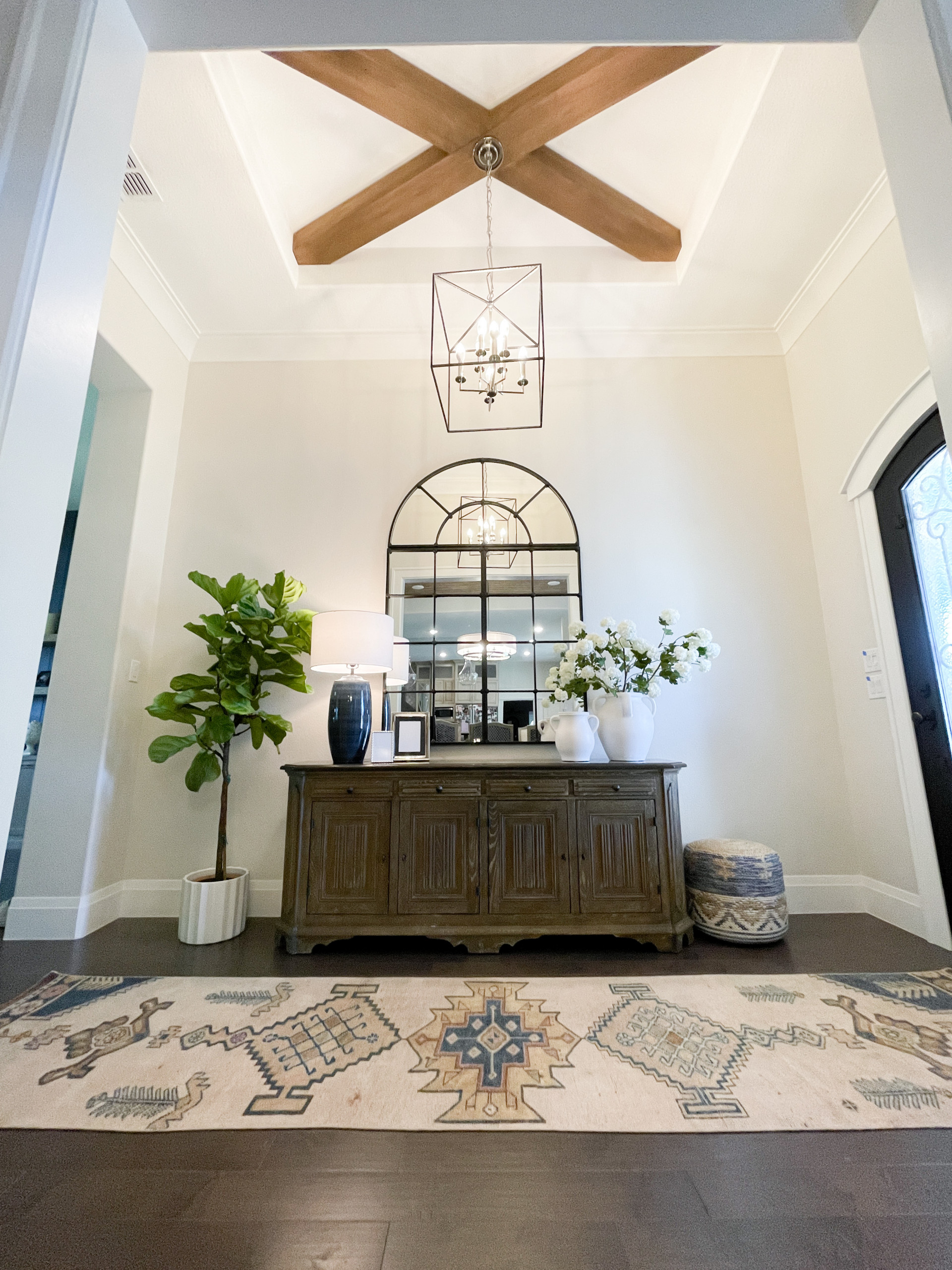 Lively Entryway