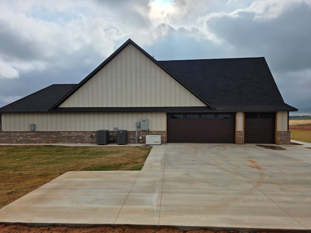 3 Car Garage Completed