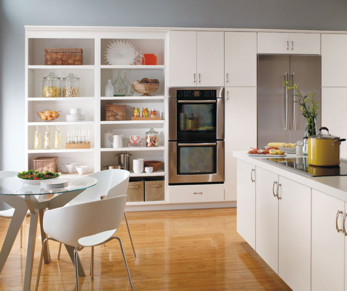 Kitchen - transitional kitchen idea in Indianapolis