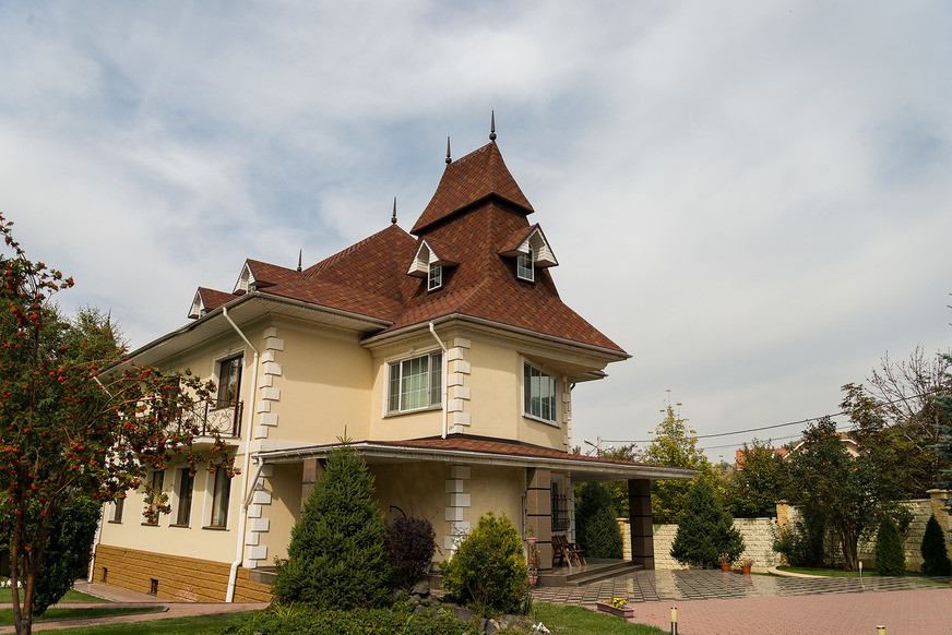 Гибкая черепица ТЕХНОНИКОЛЬ SHINGLAS, коллекция КАДРИЛЬ, цвет ЯШМА