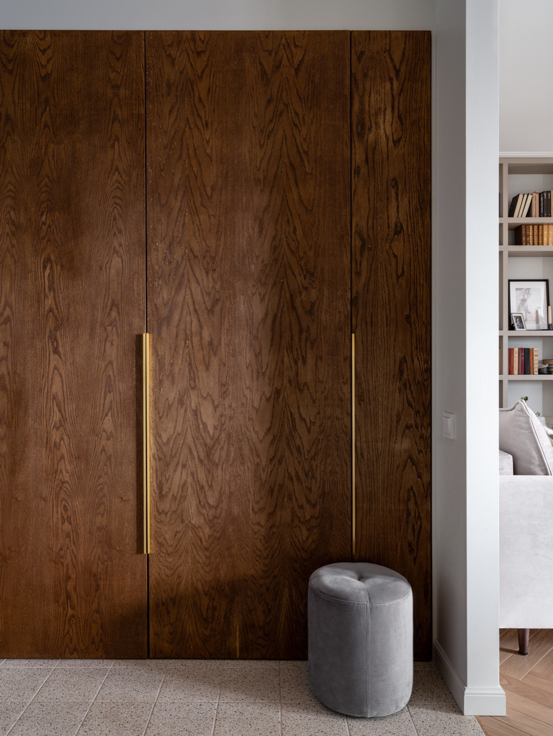 Современная квартира с элементами классики 48м2