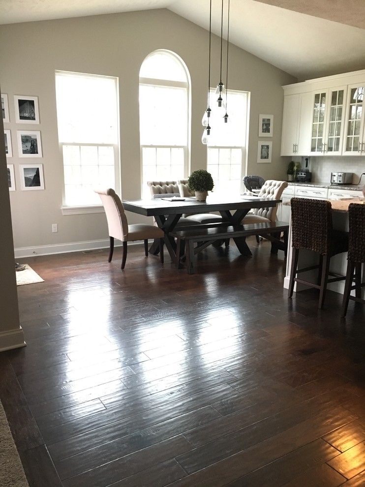 Rug Under Kitchen Table     