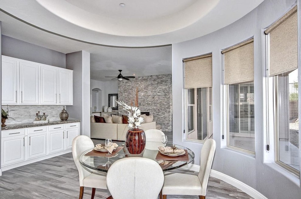 Kitchen - transitional kitchen idea in Phoenix
