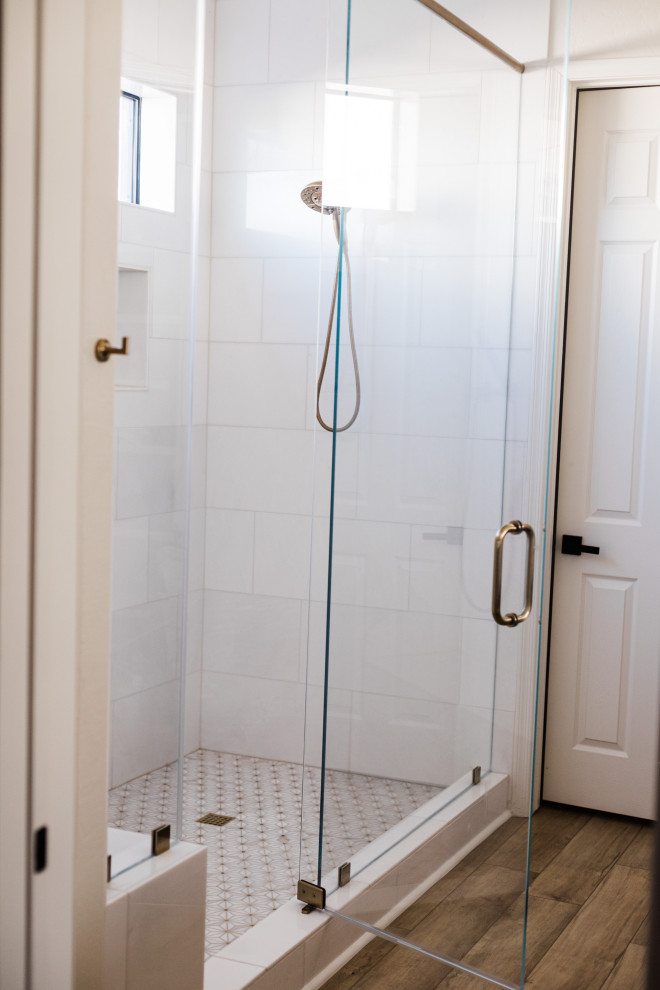 Inspiration for a transitional home design remodel in Phoenix