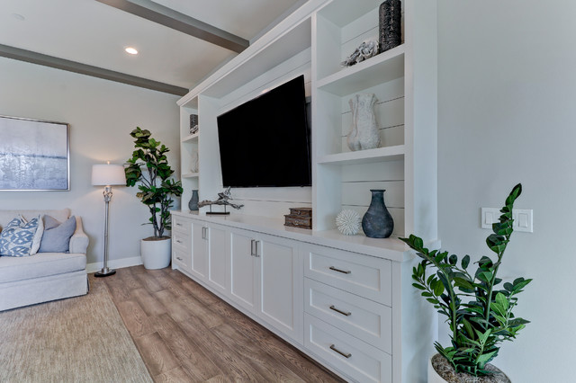 Irvine Eclipse contemporary