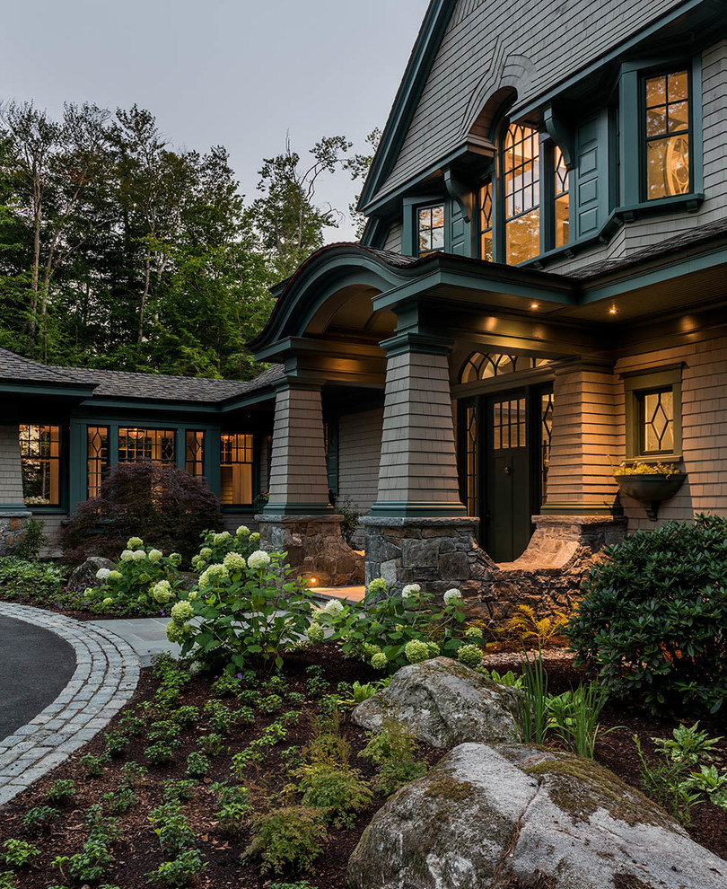 Photo of a traditional front yard landscaping in Boston.