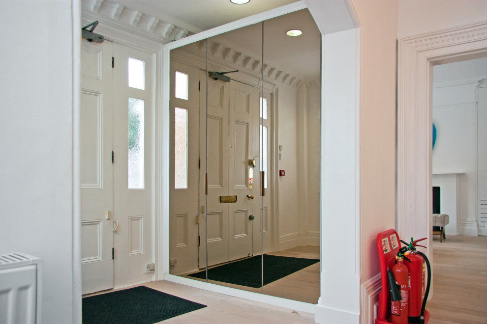 Dental Practice High Gloss White Cabinets