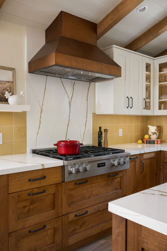 California Hills - Craftsman Charm